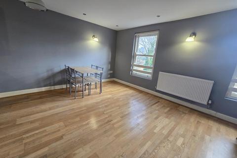 1 bedroom flat to rent, 8 Talbot Road