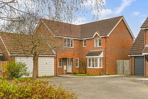 5 bedroom detached house for sale, Acorn Close, Kingsnorth, Ashford, Kent, TN23