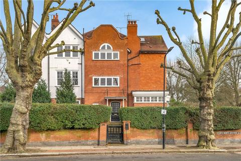 3 bedroom flat for sale, Heath Drive, London, NW3