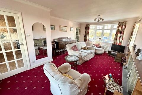 3 bedroom detached house for sale, Woodland Drive, Willowfield, Halifax