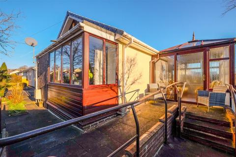 2 bedroom detached bungalow for sale, Rydings Drive, Brighouse