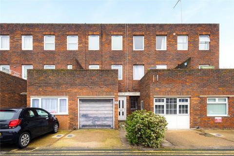 3 bedroom terraced house to rent, Saltwell Street, Poplar, London, E14