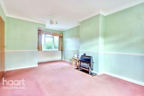 3 bedroom semi-detached house for sale, Vale Drive, Chatham