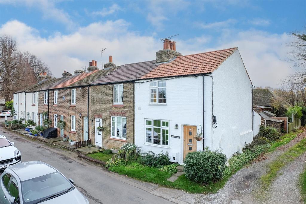 8 Wellington Cottages-02.jpg