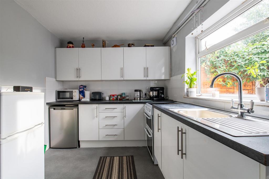 8 Wellington Cottages-07.jpg