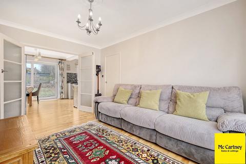 10 Juniper Drive, Chelmsford, CM2 9HL
