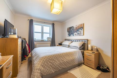 2 bedroom flat for sale, Seven Stiles Court, Ranmore Path, Orpington, BR5