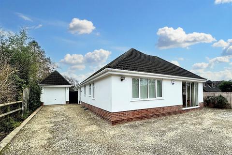 3 bedroom detached bungalow for sale, Verwood