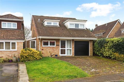 3 bedroom detached house for sale, Hampton Road, Folly Hill, Farnham, Surrey, GU9