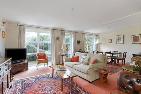 3 bedroom detached house for sale, Hampton Road, Folly Hill, Farnham, Surrey, GU9