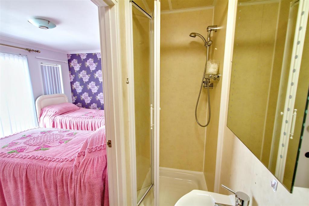 Bedroom 3 En-suite