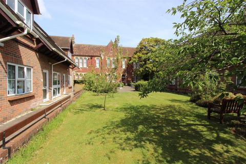 1 bedroom apartment for sale, Great Well Drive, Romsey, Hampshire