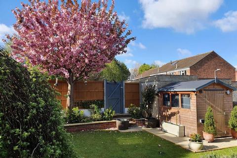 2 bedroom semi-detached house for sale, Costead Manor Road, Brentwood