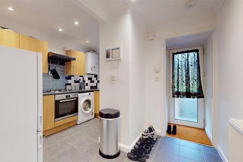 6 Quickthorn Close, Bristol, BS14 0RG