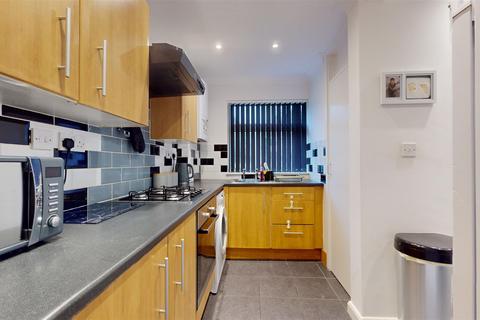 6 Quickthorn Close, Bristol, BS14 0RG