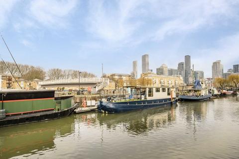 Flat 10, 3 Rainbow Quay, London, SE16 7UF