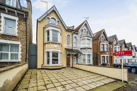 4 bedroom semi-detached house for sale, Beaconsfield Road, Friern Barnet