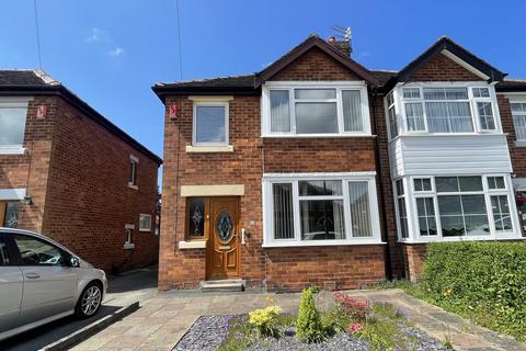 3 bedroom semi-detached house to rent, GAYTHORNE AVENUE, Preston PR1