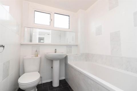 3 bedroom semi-detached house for sale, Yeadon Court, Kingston Park, Newcastle Upon Tyne