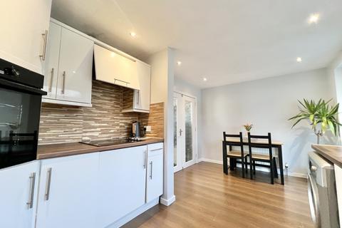 10 Aintree Road, Thornton-cleveleys, FY5 5HP