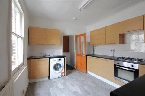 2 bedroom flat to rent, Vartry Road, Tottenham, London, N15