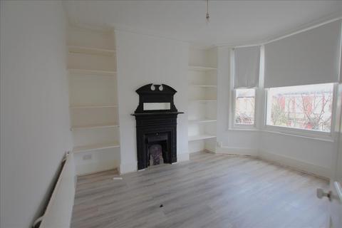 2 bedroom flat to rent, Vartry Road, Tottenham, London, N15