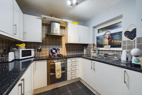 9 Rydal Close, Astley, Manchester, M29 7EQ