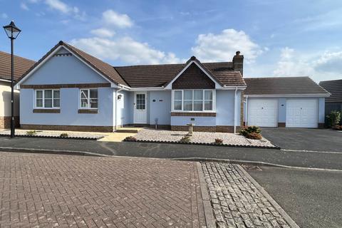 21 Armada Way, Westward Ho, Bideford, EX39 1XB