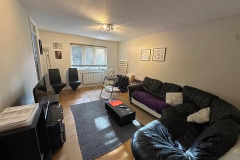 1 bedroom maisonette for sale, Westland Close, Stanwell Village