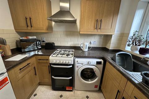 1 bedroom maisonette for sale, Westland Close, Stanwell Village