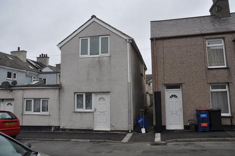 2 bedroom end of terrace house to rent, FLAT 2, 27, Holyhead, LL65