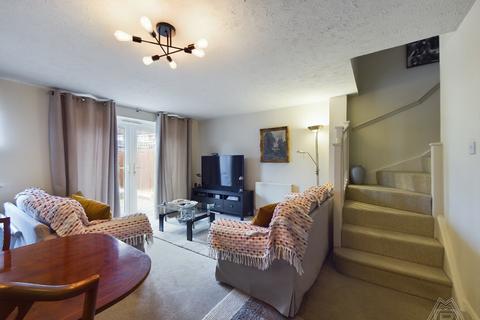 98 Danbury Crescent, South Ockendon, RM15 5XF