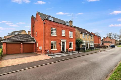 5 bedroom detached house for sale, Church Meadows, Bocking, Braintree