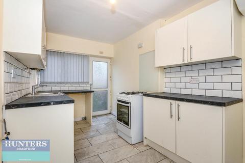 3 bedroom terraced house to rent, Tennis Avenue, Bradford, West Yorkshire, BD4