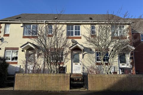 2 bedroom terraced house to rent, Standfast Place, Taunton