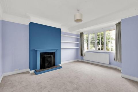 2 bedroom apartment to rent, Castleview Road, Weybridge, Surrey, KT13