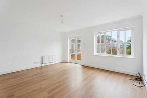 25 Bevan Hill, Chesham, HP5 2QS