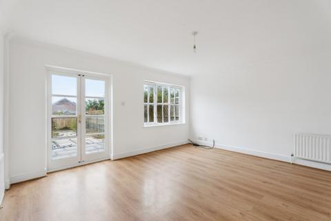 25 Bevan Hill, Chesham, HP5 2QS