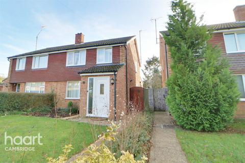 3 bedroom semi-detached house to rent, Hillfield Road, Comberton