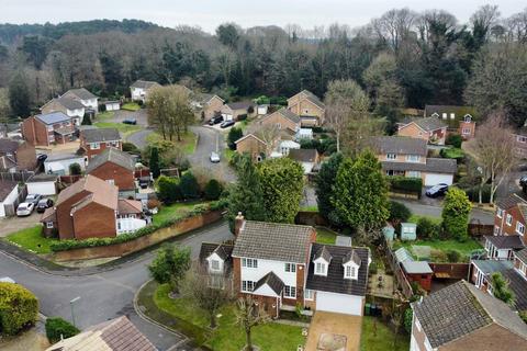 4 bedroom detached house for sale, Kilmartin Gardens, Camberley GU16