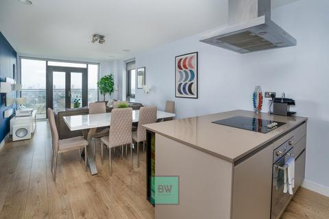 3 bedroom penthouse for sale, Beechwood Road, London E8