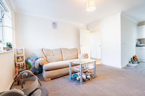 2 bedroom flat for sale, Sproughton Road, Ipswich IP1