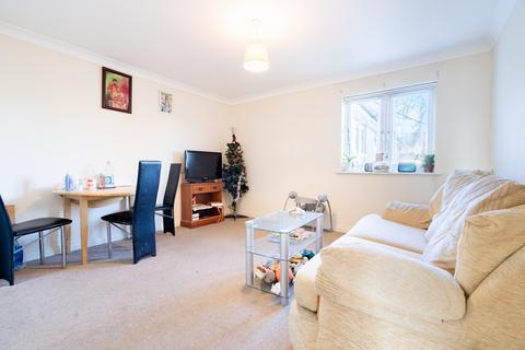 2 bedroom flat for sale, Sproughton Road, Ipswich IP1