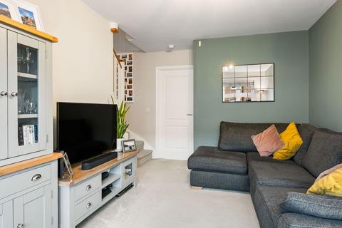 3 Ashton Close, Woodford, Stockport, SK7 1SD