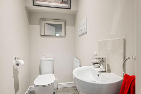 3 Ashton Close, Woodford, Stockport, SK7 1SD