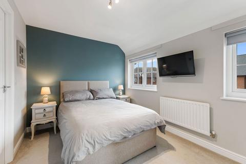 3 Ashton Close, Woodford, Stockport, SK7 1SD
