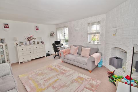 3 bedroom terraced house for sale, Broadway Close, Witney, OX28