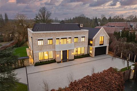 5 bedroom detached house for sale, Spicers Field, Oxshott, Surrey, KT22