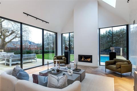 1 Spicers Field, Oxshott, Leatherhead, KT22 0UT