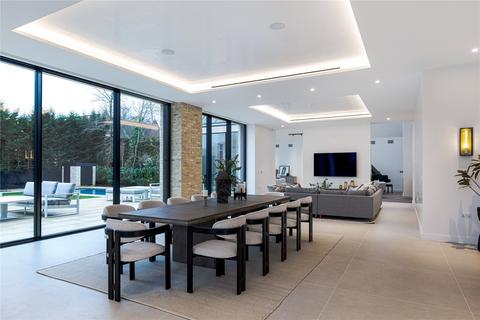 1 Spicers Field, Oxshott, Leatherhead, KT22 0UT